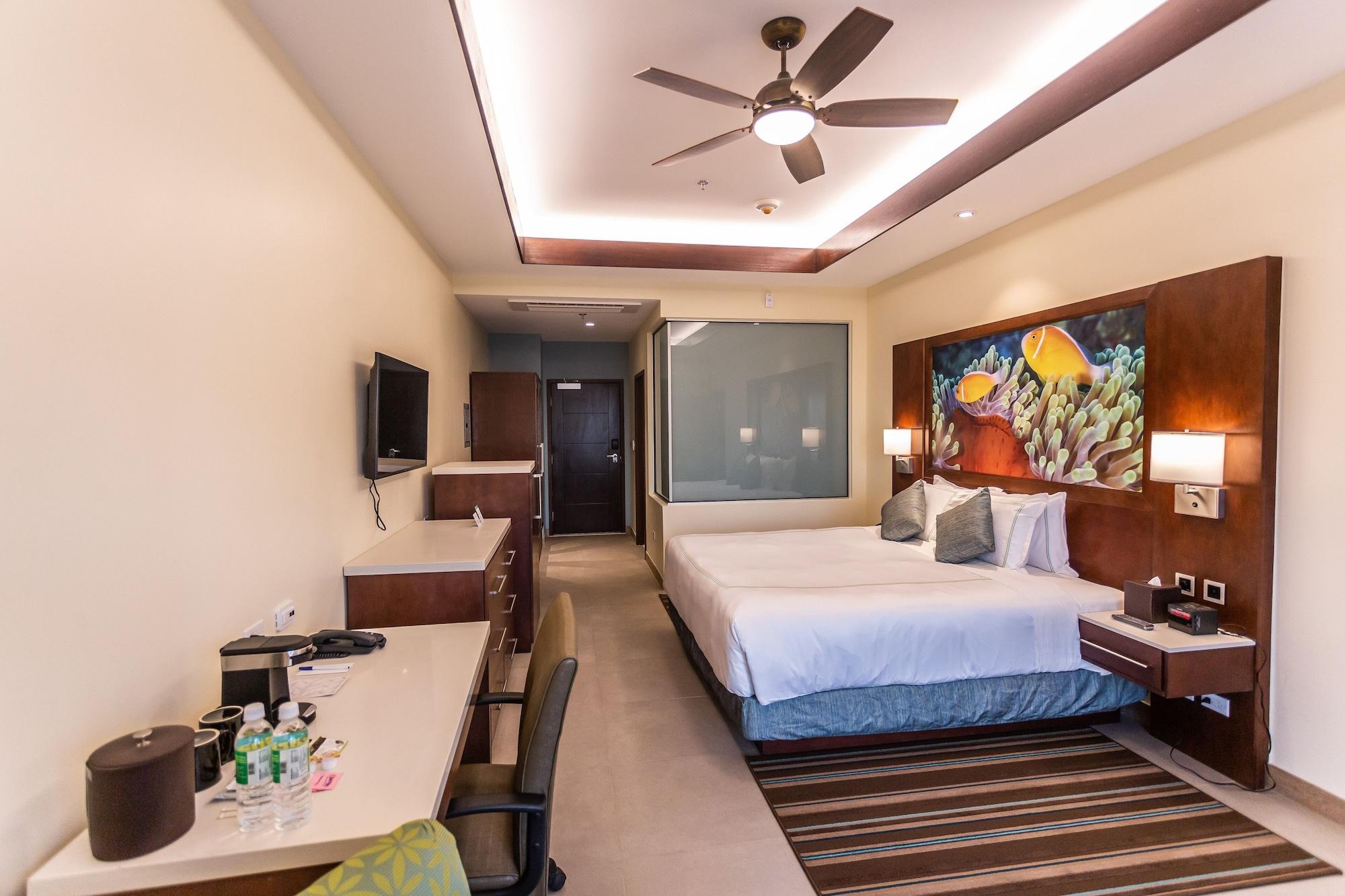 Surfrider Resort Hotel Saipan Eksteriør billede