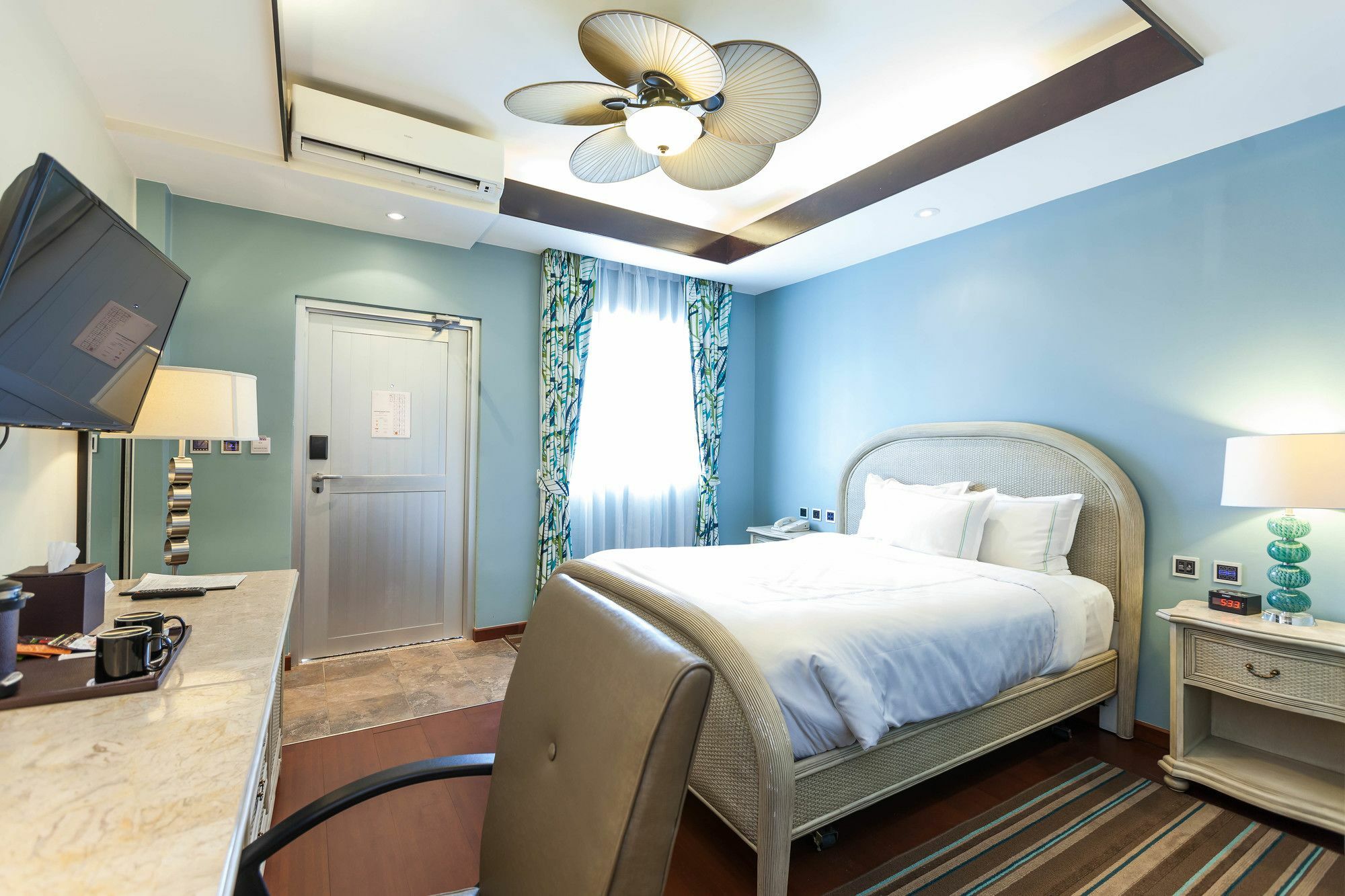 Surfrider Resort Hotel Saipan Eksteriør billede